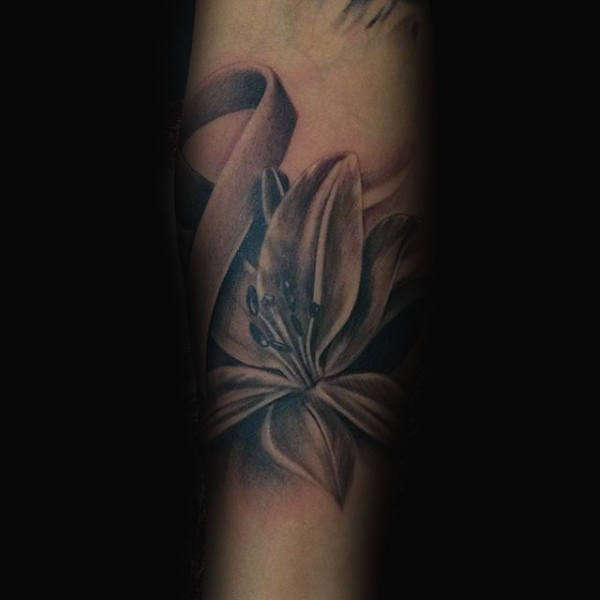 tatuaggio nastro contro cancro 165