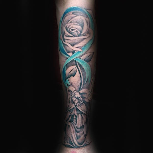 tatuaggio nastro contro cancro 201