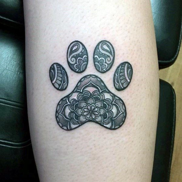tatuaggio orma impronta cane 18