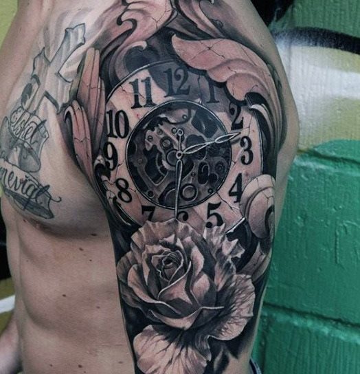tatuaggio orologio 61