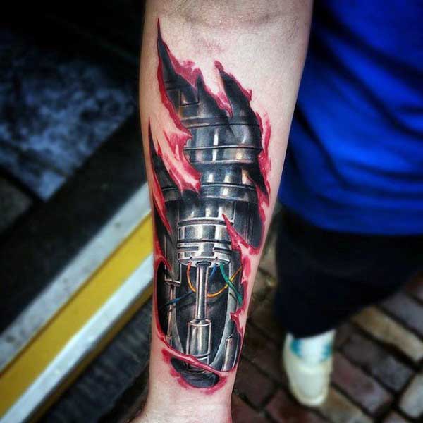 tatuaggio pelle strappata 112