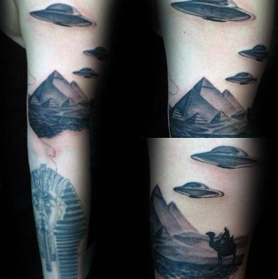 tatuaggio piramide egitto 104