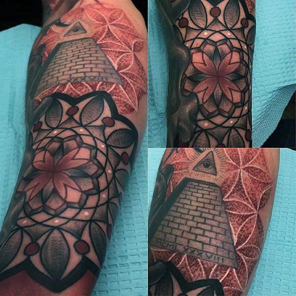tatuaggio piramide egitto 128