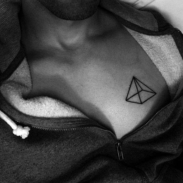 tatuaggio piramide egitto 14