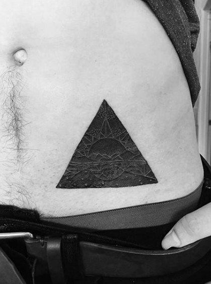 tatuaggio triangolo 58