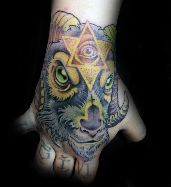 tatuaggio segno capricorno 144