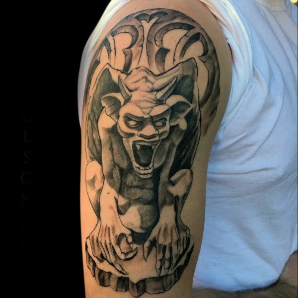 tatuaggio gargoyle 107