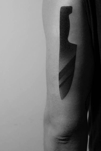 tatuaggio coltello 10