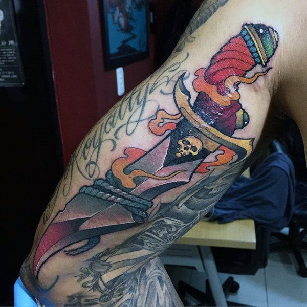 tatuaggio coltello 282