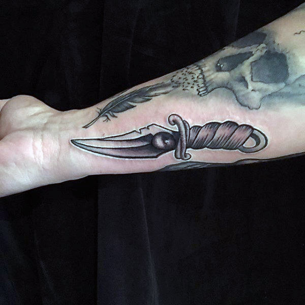 tatuaggio coltello 354