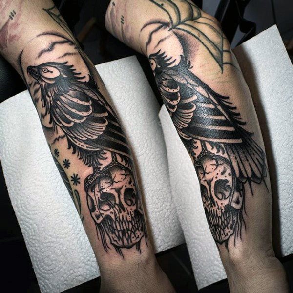 tatuaggio corvo 50