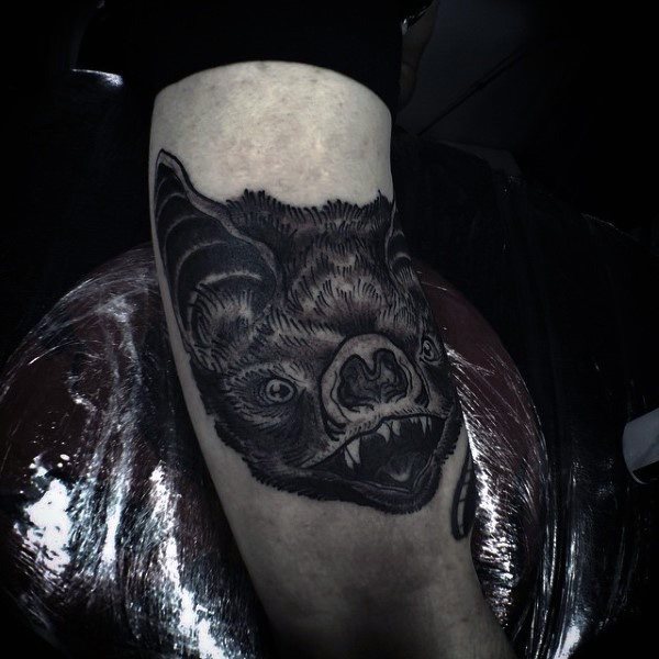 tatuaggio pipistrello 194