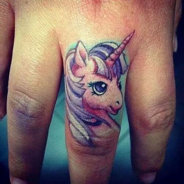tatuaggio unicorno 222