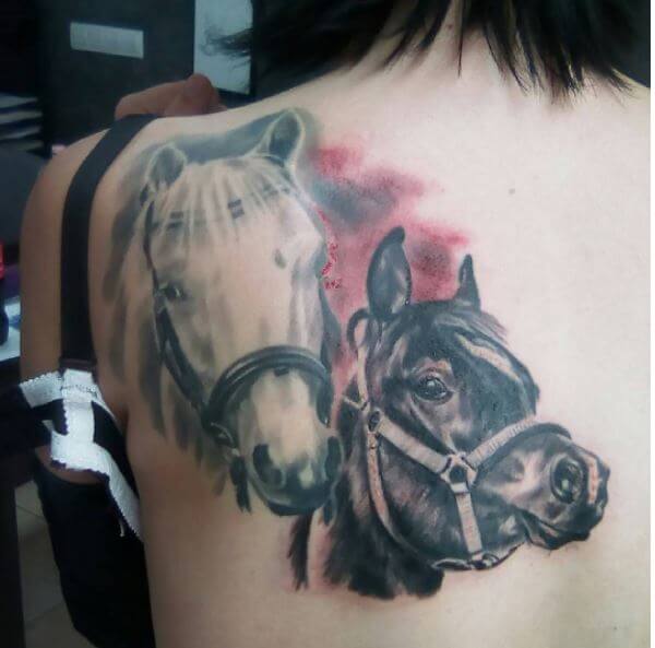 tatuaggio cavallo 323