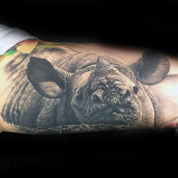 tatuaggio rinoceronte 161