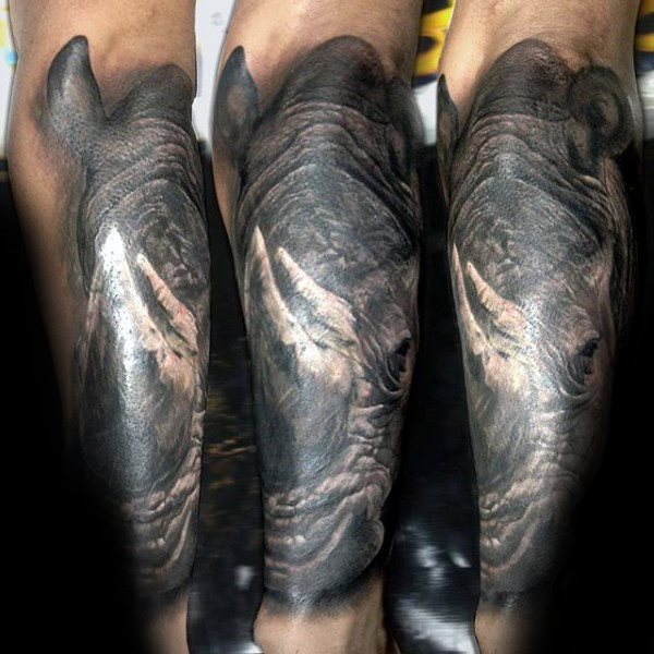 tatuaggio rinoceronte 170