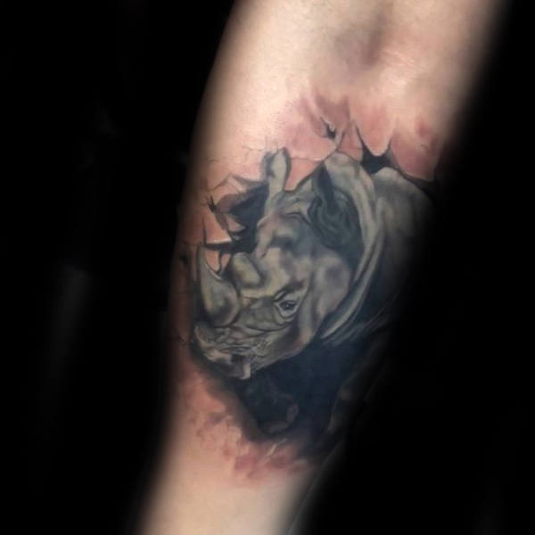 tatuaggio rinoceronte 221