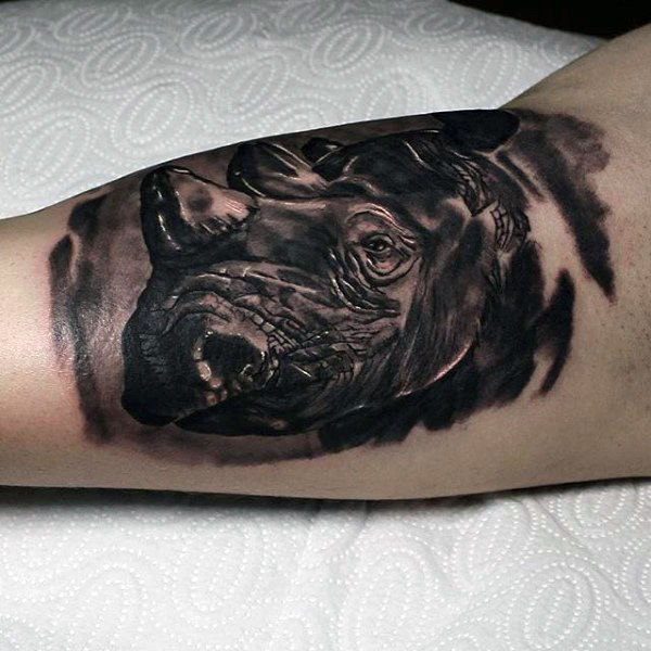 tatuaggio rinoceronte 62