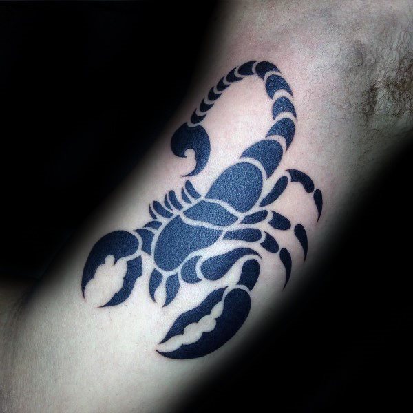 tatuaggio scorpione 161