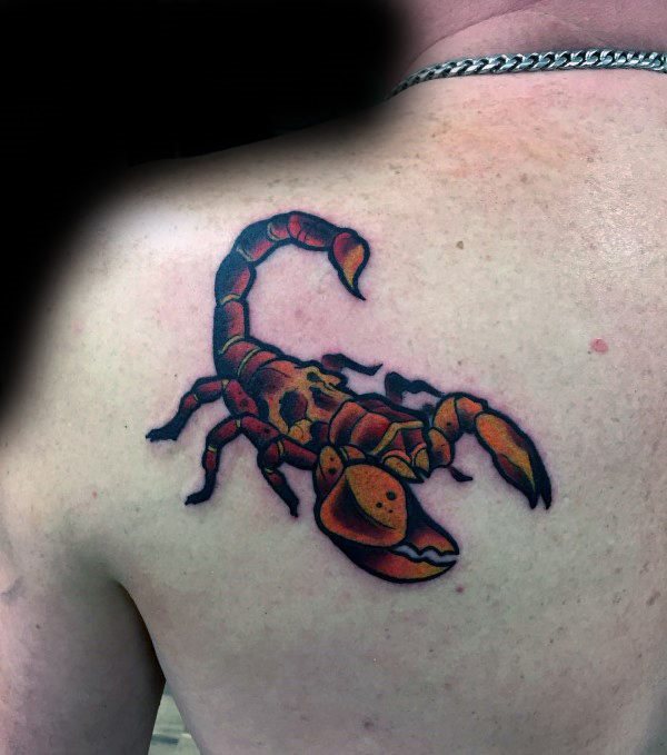 tatuaggio scorpione 245