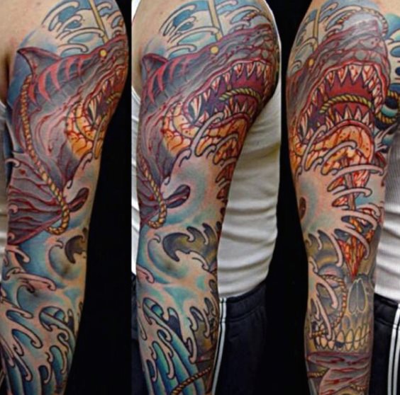 tatuaggio squalo 239