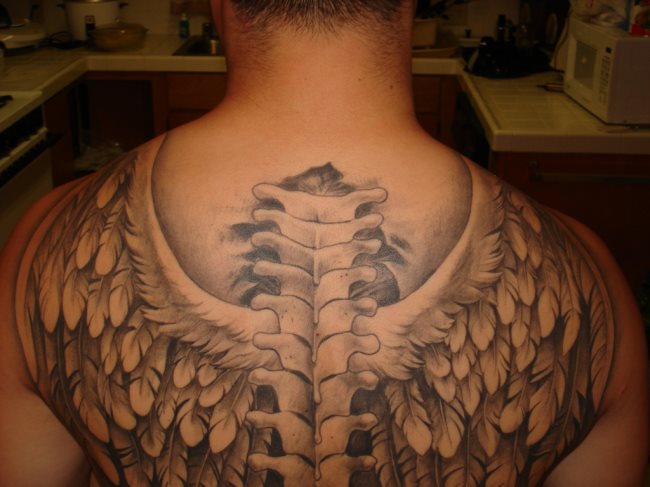tatuaggio ali 373