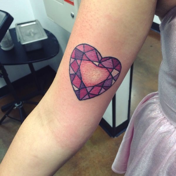 tatuaggio cuore 387