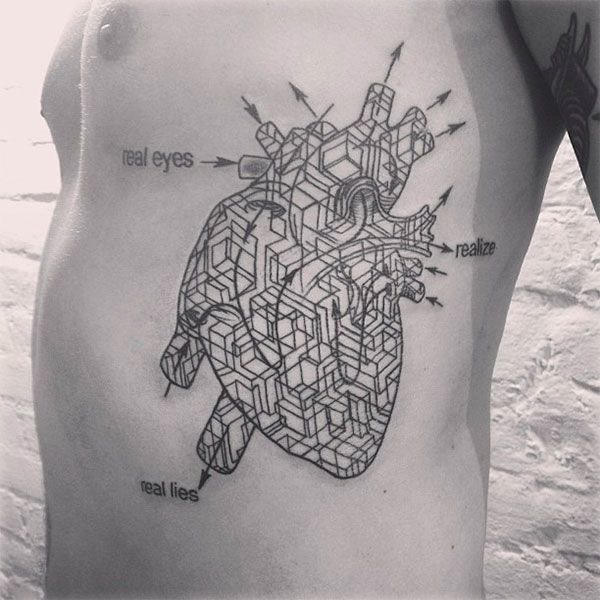 tatuaggio cuore 485