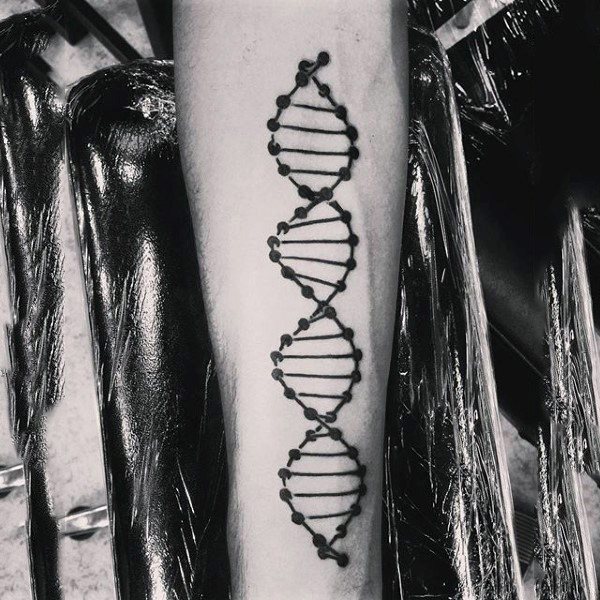 62 Tatuaggi con le catene del DNA (con significato)