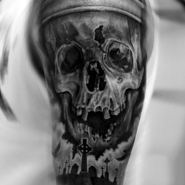 40 Tatuaggi con tombe e cimiteri (con significato)