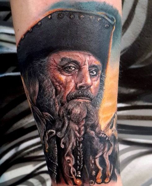 55 Tatuaggi con i pirati (con significato)