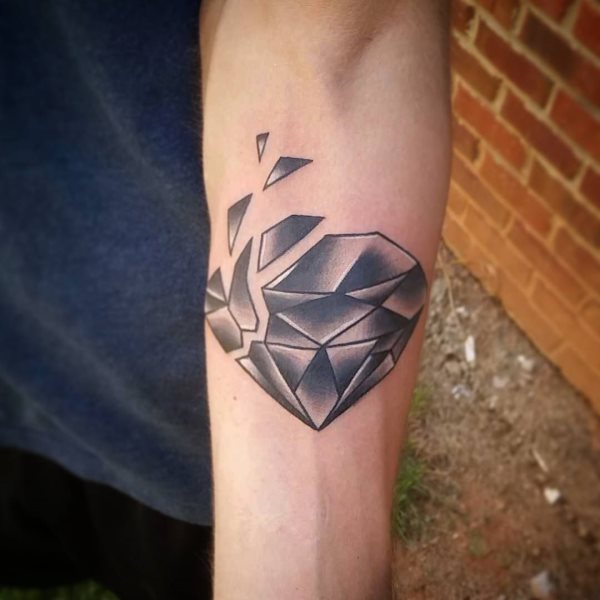 tatuaggio diamante 128