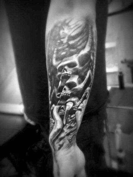 tatuaggio gotico 95