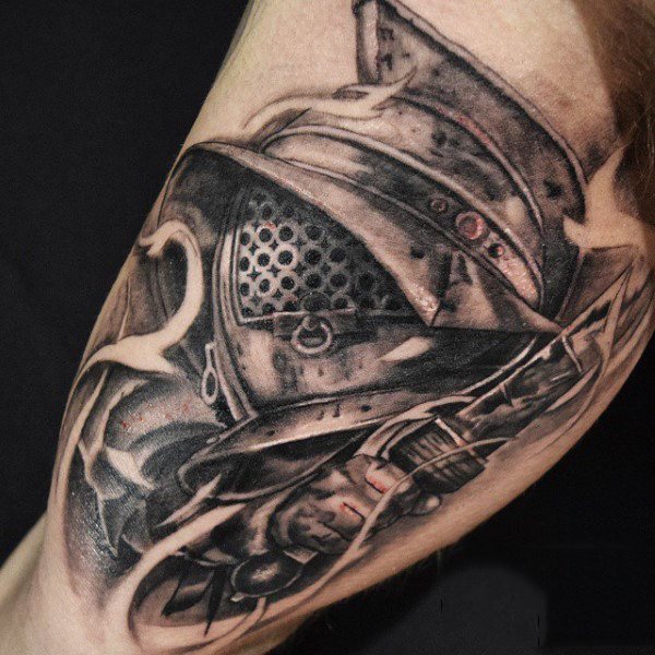 tatuaggio gladiatore 40