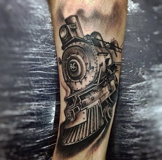 tatuaggio treno 133