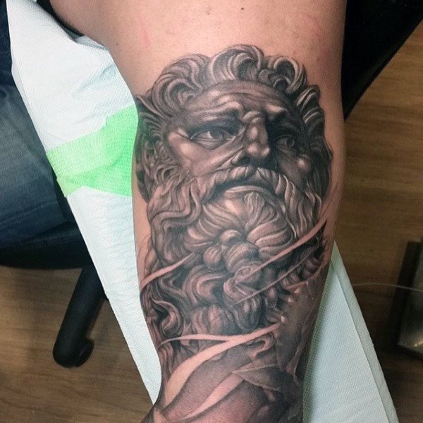 tatuaggio zeus 04