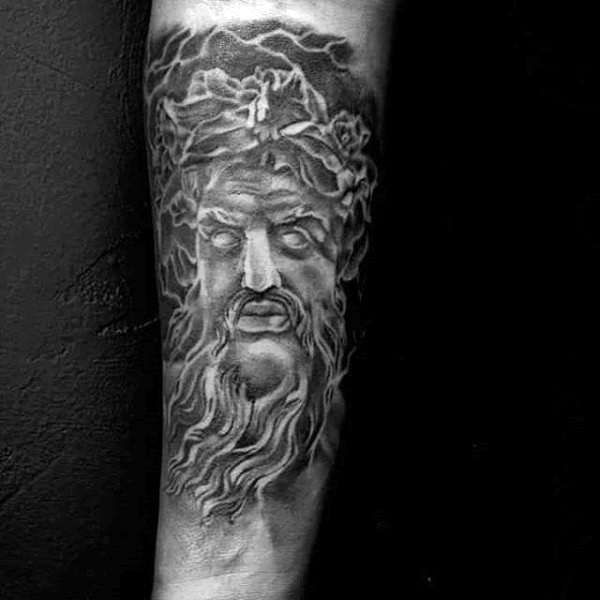 tatuaggio zeus 136