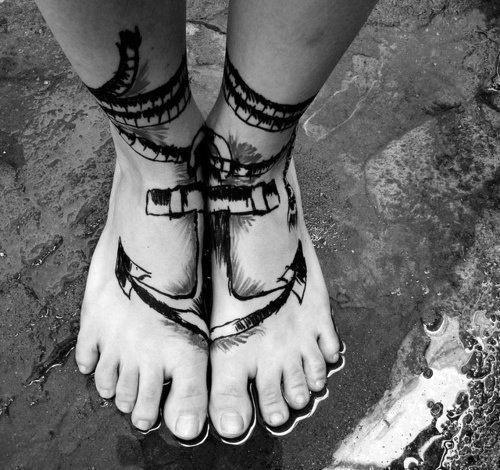 tatuaggio piede 504