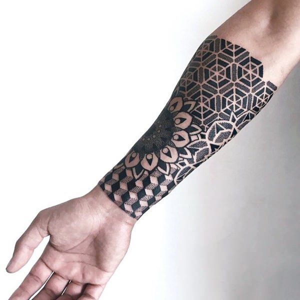 tatuaggio geometrico 1512