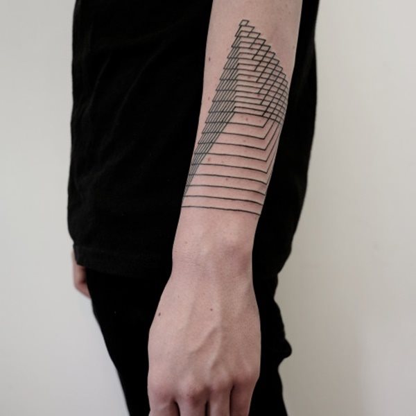 tatuaggio geometrico 384