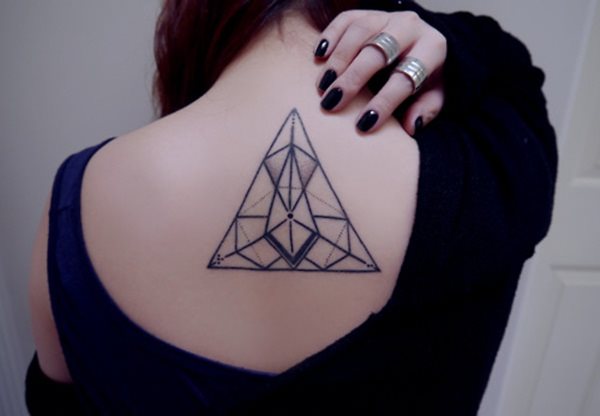 tatuaggio geometrico 752