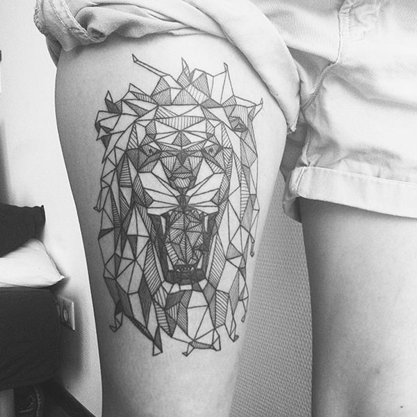 tatuaggio geometrico 888