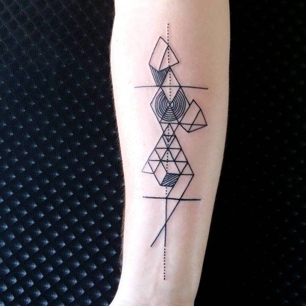 tatuaggio geometrico 904