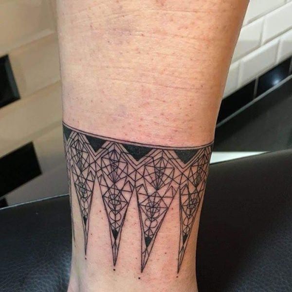 tatuaggio geometrico 986
