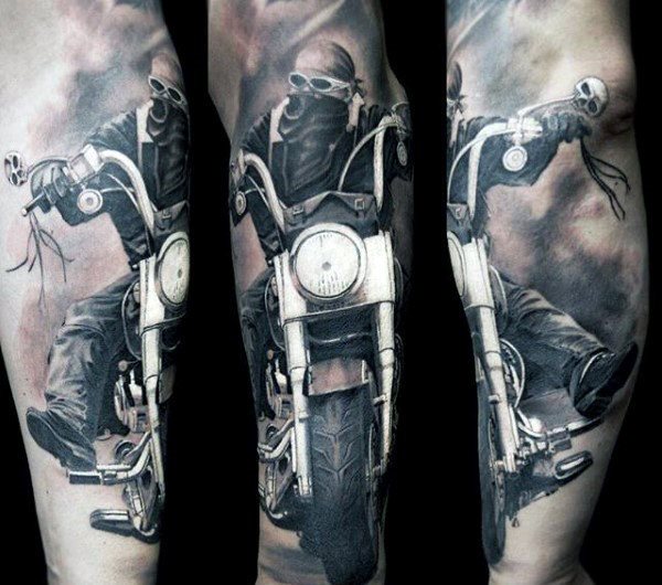tatuaggio motociclista 46