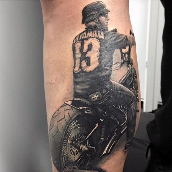 tatuaggio motociclista 68