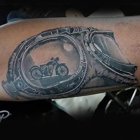 tatuaggio motociclista 76