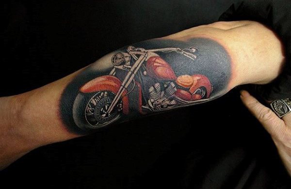 tatuaggio motociclista 96