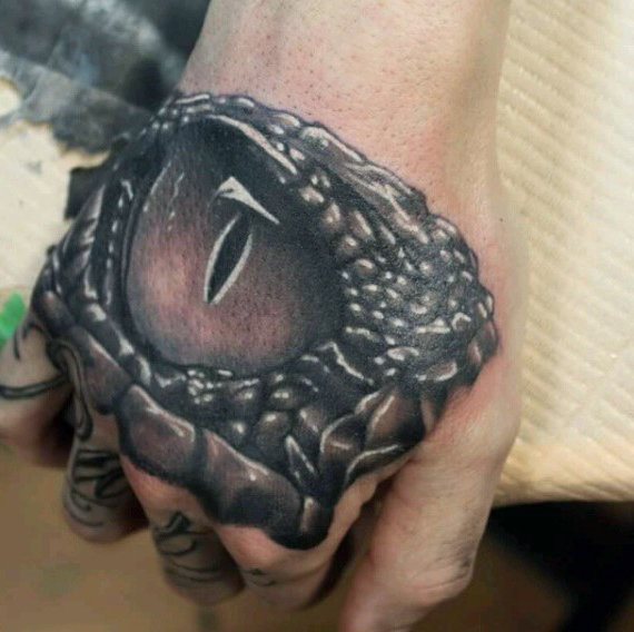 tatuaggio coccodriloo caimano 124