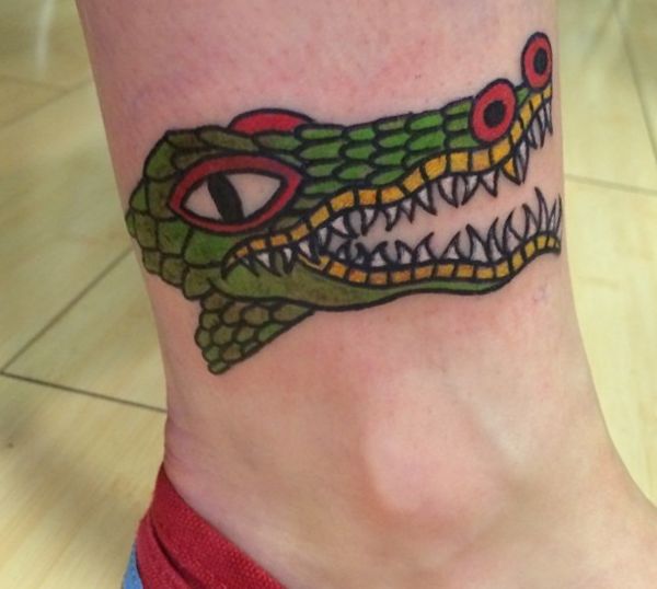 tatuaggio coccodriloo caimano 64